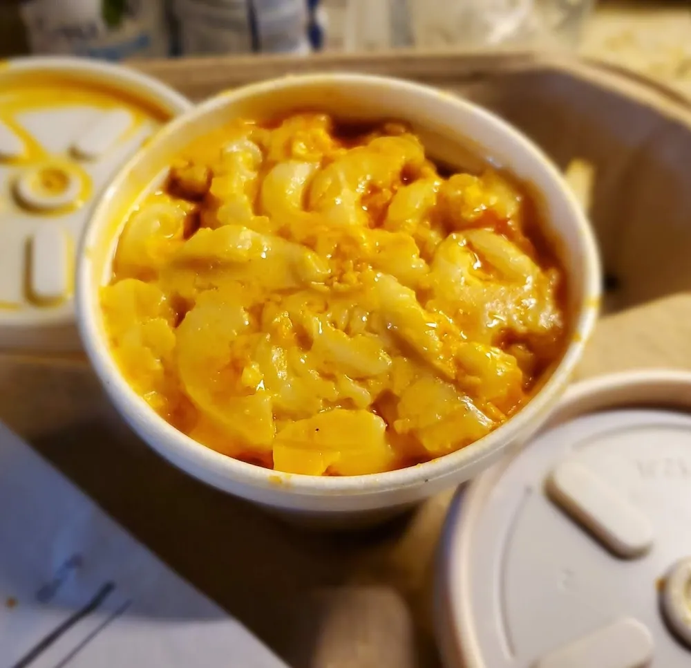 Small Mac-N -Cheese
